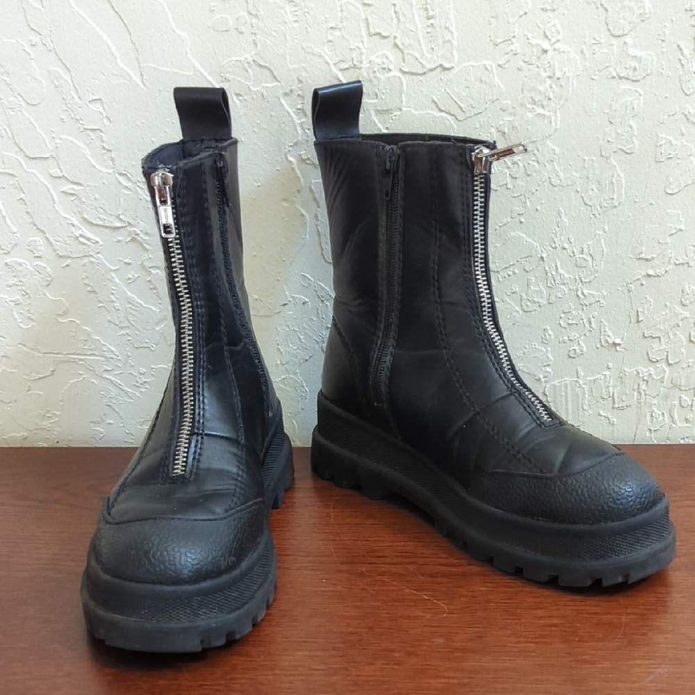 Zara Black Faux Leather Zippered Ankle Chunky Moto Boots Size 36 US 6